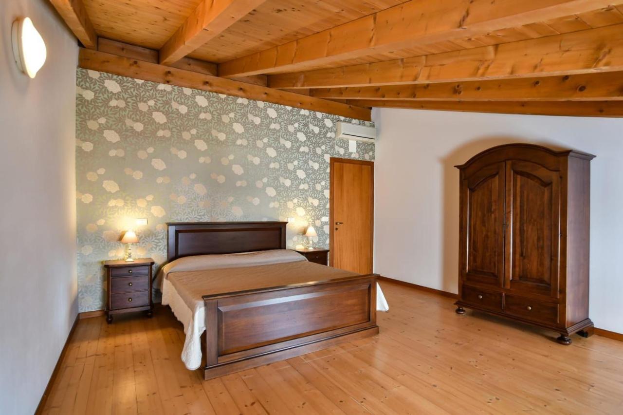 Agriturismo Colombare Teboi Lazise Buitenkant foto