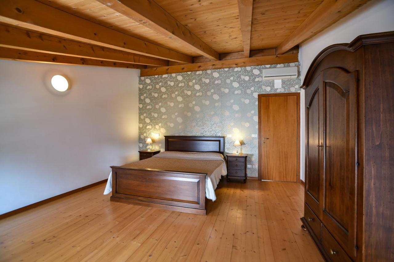 Agriturismo Colombare Teboi Lazise Buitenkant foto