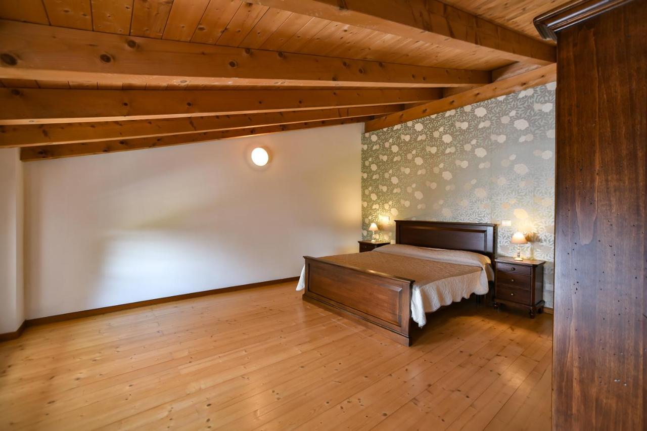 Agriturismo Colombare Teboi Lazise Buitenkant foto