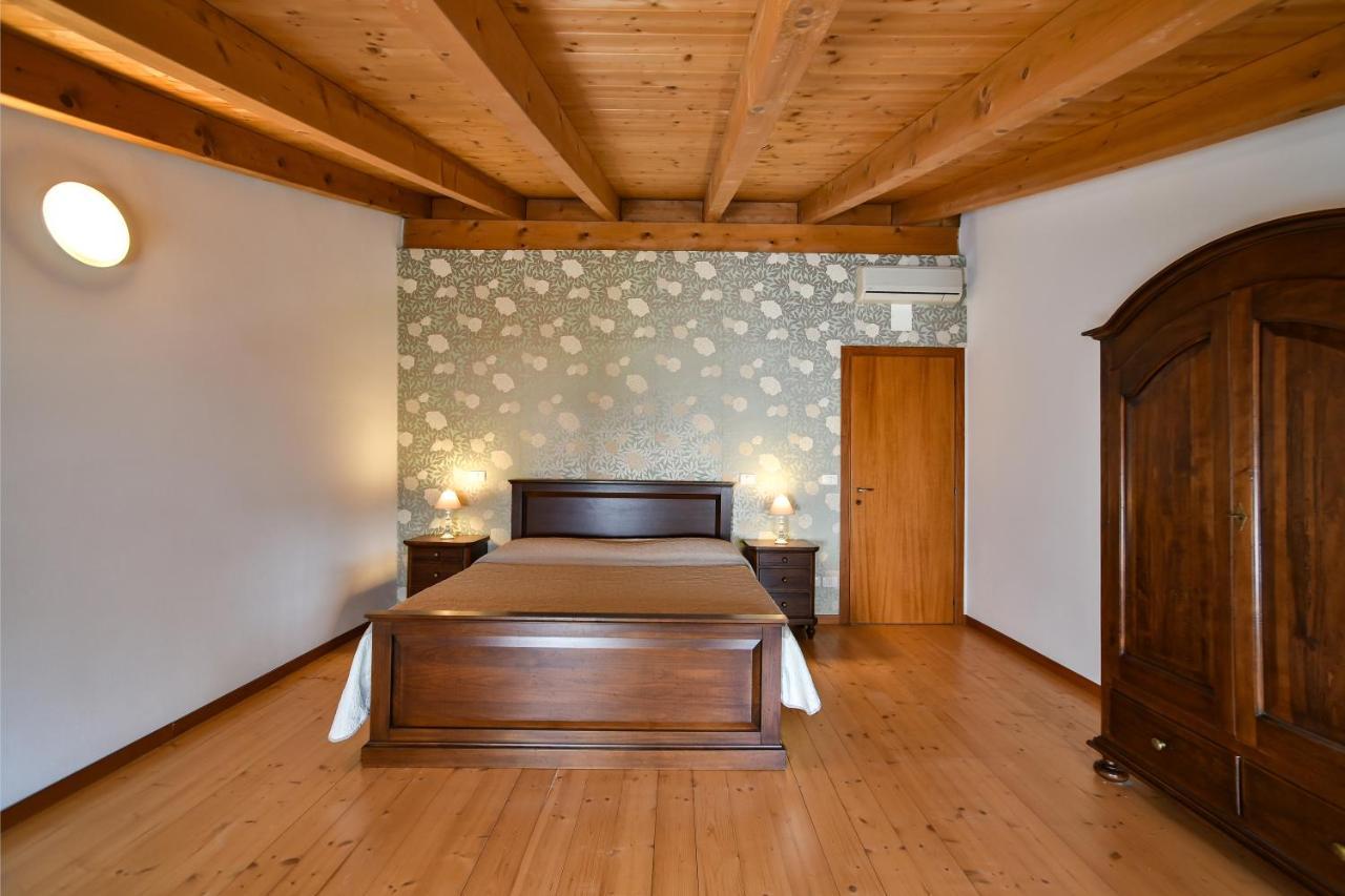 Agriturismo Colombare Teboi Lazise Buitenkant foto