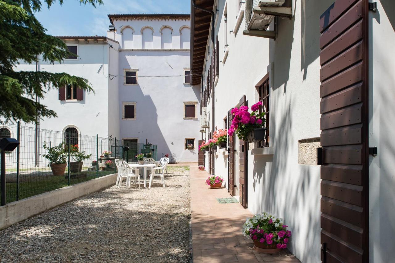 Agriturismo Colombare Teboi Lazise Buitenkant foto