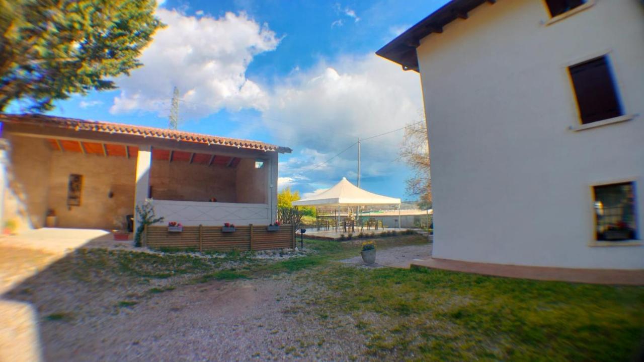 Agriturismo Colombare Teboi Lazise Buitenkant foto